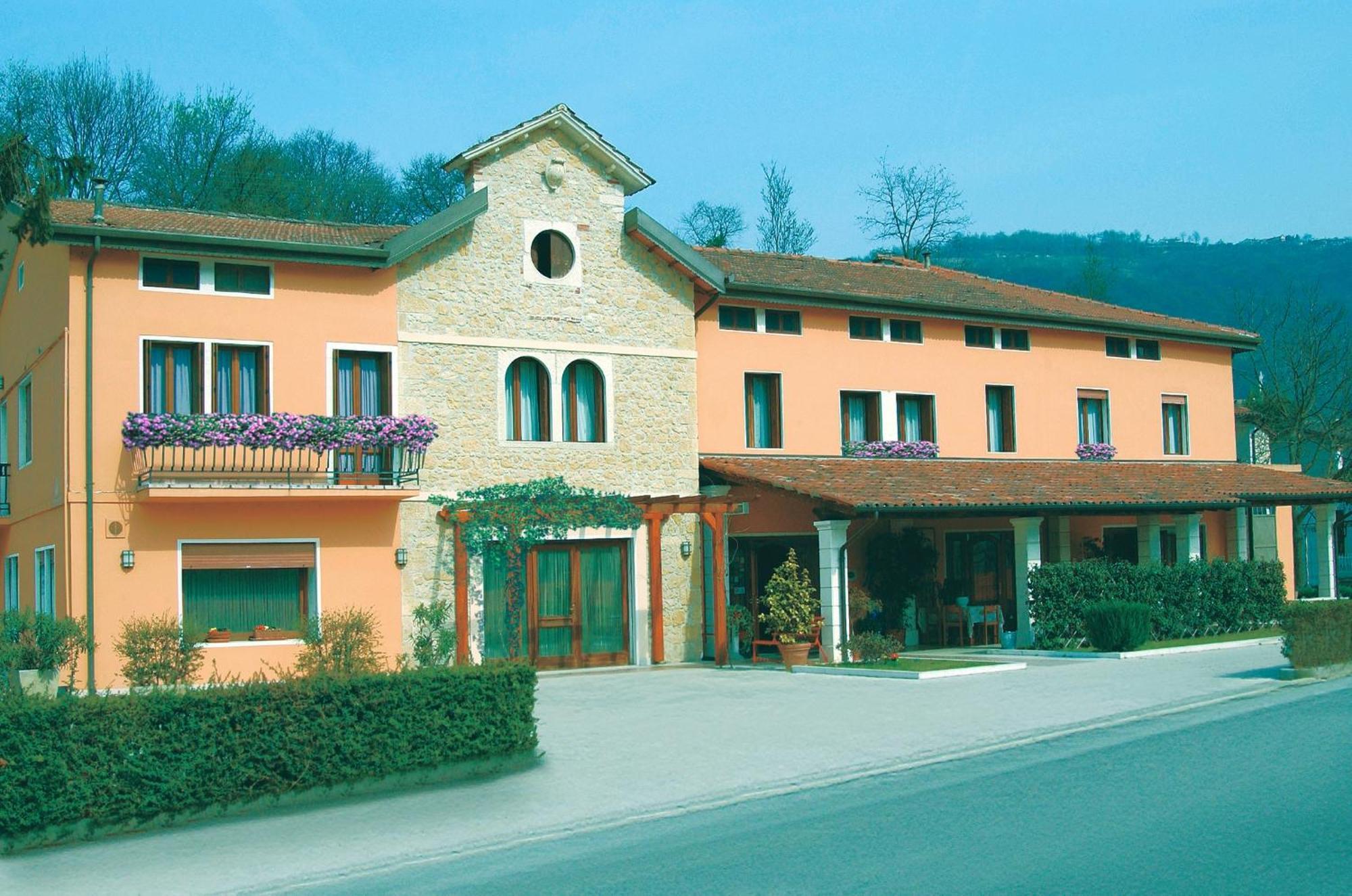 Albergo Isetta Grancona ภายนอก รูปภาพ