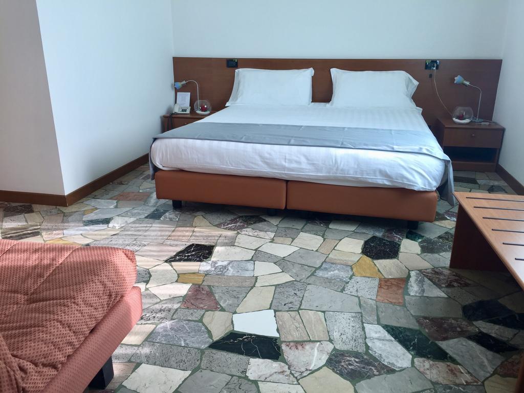Albergo Isetta Grancona ภายนอก รูปภาพ